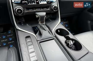 Внедорожник / Кроссовер Lexus LX 2022 в 