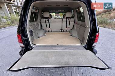Внедорожник / Кроссовер Lexus LX 2003 в 