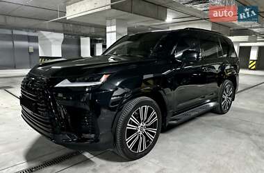 Позашляховик / Кросовер Lexus LX 2022 в 