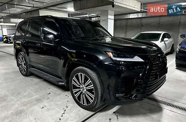 Позашляховик / Кросовер Lexus LX 2022 в 