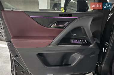 Позашляховик / Кросовер Lexus LX 2022 в 