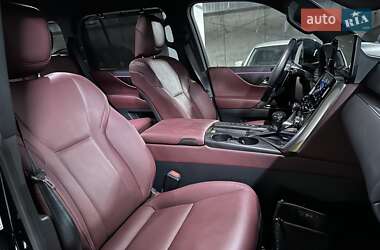 Позашляховик / Кросовер Lexus LX 2022 в 