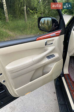 Позашляховик / Кросовер Lexus LX 2008 в 