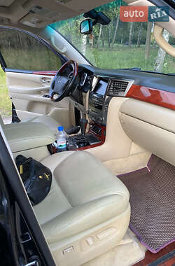 Позашляховик / Кросовер Lexus LX 2008 в 