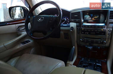 Внедорожник / Кроссовер Lexus LX 2008 в 