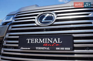 Внедорожник / Кроссовер Lexus LX 2022 в 