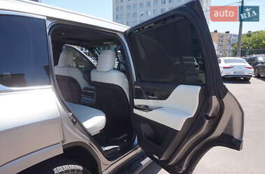 Внедорожник / Кроссовер Lexus LX 2022 в 