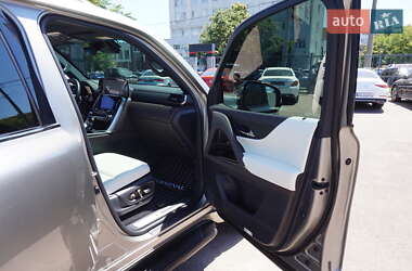 Внедорожник / Кроссовер Lexus LX 2022 в 