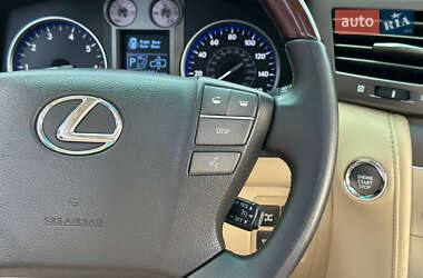 Позашляховик / Кросовер Lexus LX 2011 в 