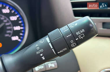 Позашляховик / Кросовер Lexus LX 2011 в 
