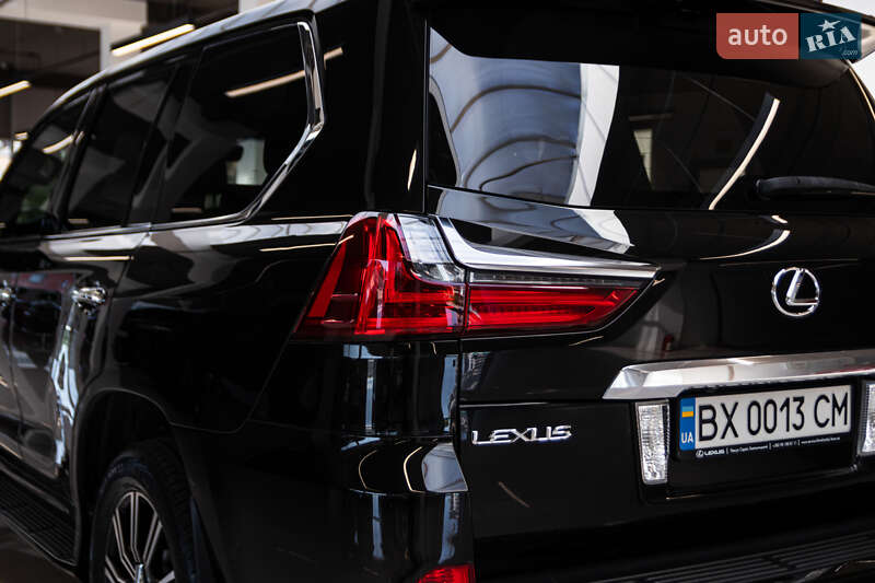 Позашляховик / Кросовер Lexus LX 2017 в Хмельницькому
