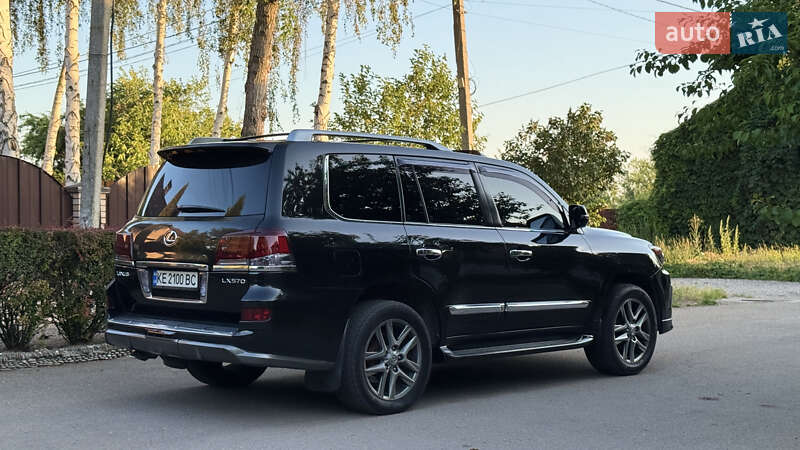 Позашляховик / Кросовер Lexus LX 2013 в Дніпрі