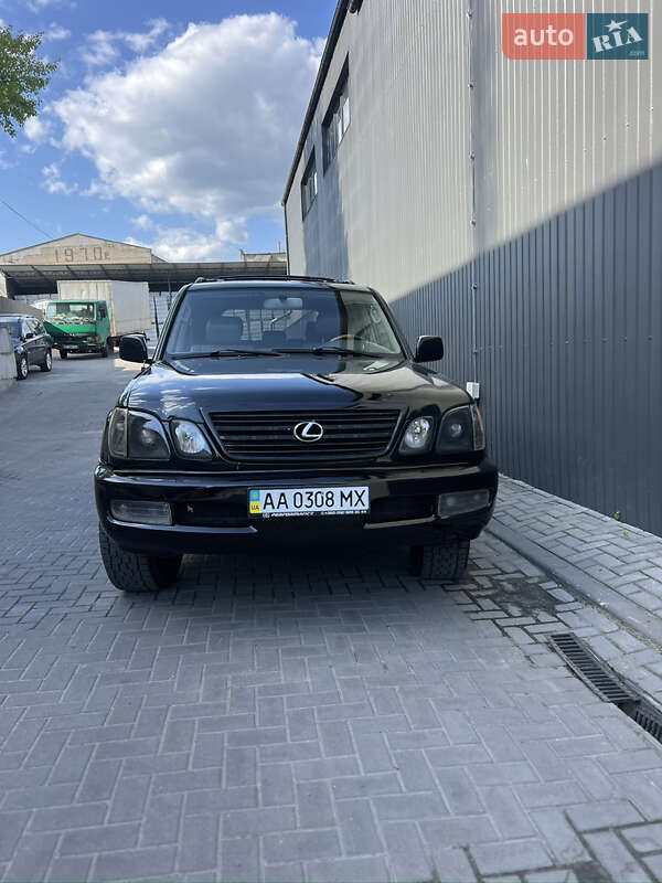 Позашляховик / Кросовер Lexus LX 2001 в Львові