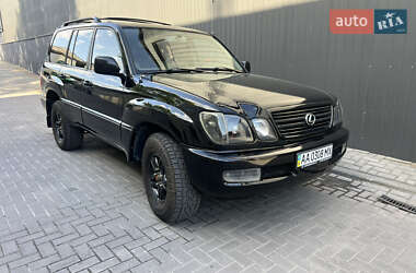 Внедорожник / Кроссовер Lexus LX 2001 в 