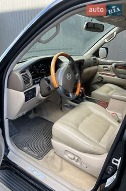 Внедорожник / Кроссовер Lexus LX 2001 в 