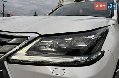 Позашляховик / Кросовер Lexus LX 2017 в 