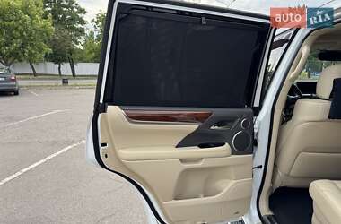 Позашляховик / Кросовер Lexus LX 2017 в 