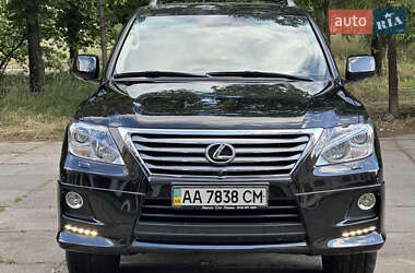 Внедорожник / Кроссовер Lexus LX 2011 в 