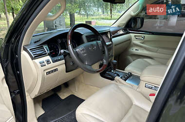 Внедорожник / Кроссовер Lexus LX 2011 в 