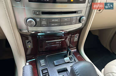 Внедорожник / Кроссовер Lexus LX 2011 в 