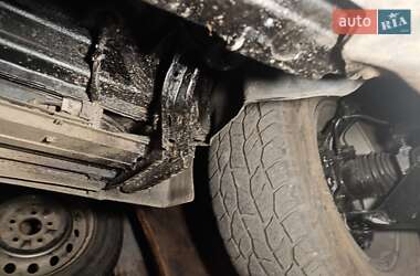 Внедорожник / Кроссовер Lexus LX 2005 в 