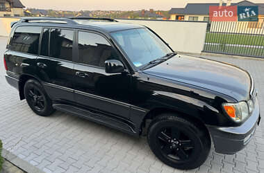 Внедорожник / Кроссовер Lexus LX 2006 в 