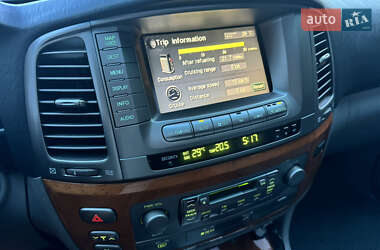 Внедорожник / Кроссовер Lexus LX 2006 в 