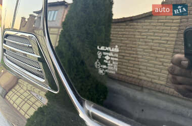 Внедорожник / Кроссовер Lexus LX 2006 в 