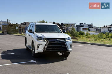 Позашляховик / Кросовер Lexus LX 2016 в Рівному