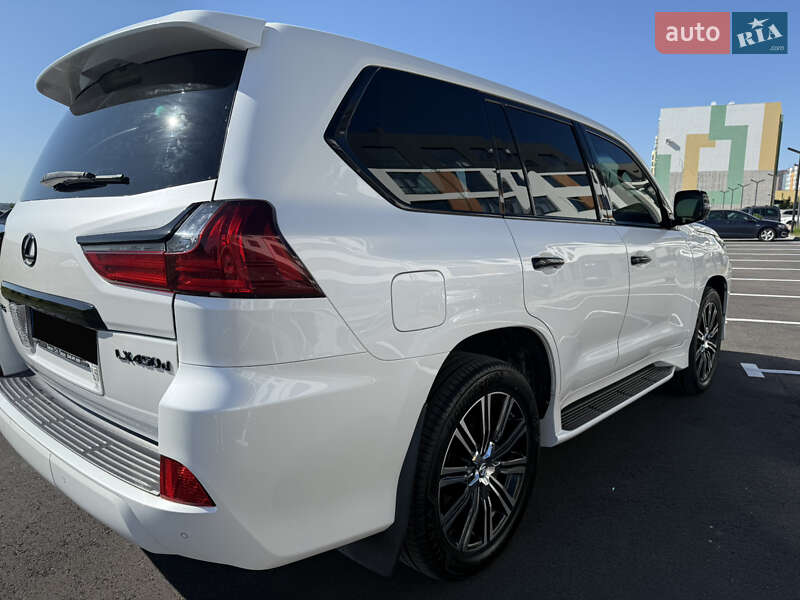 Внедорожник / Кроссовер Lexus LX 2016 в Ровно