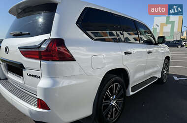Внедорожник / Кроссовер Lexus LX 2016 в 