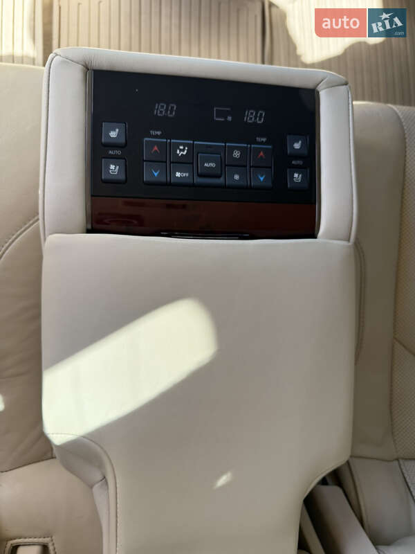 Внедорожник / Кроссовер Lexus LX 2016 в Ровно