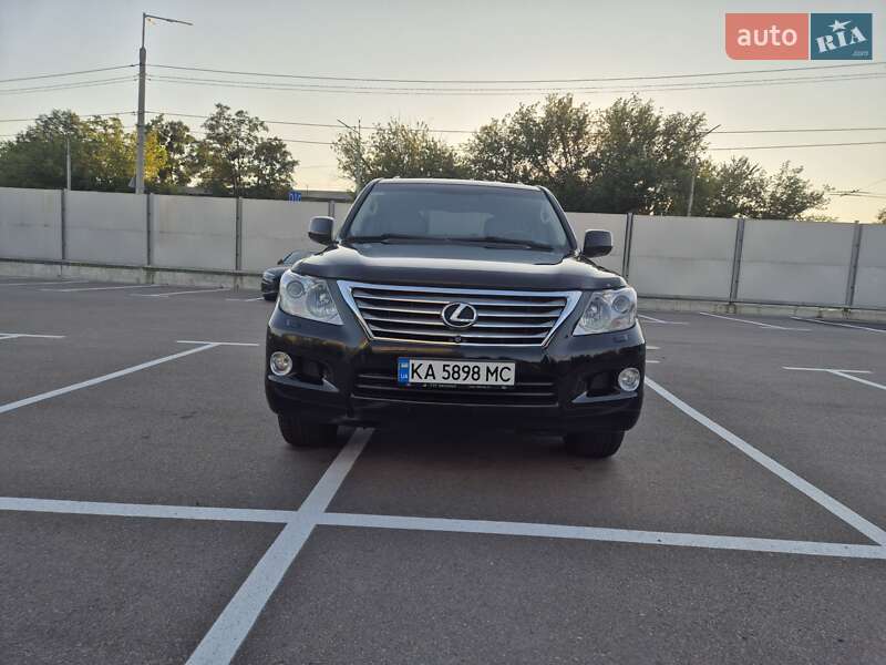 Внедорожник / Кроссовер Lexus LX 2008 в Киеве