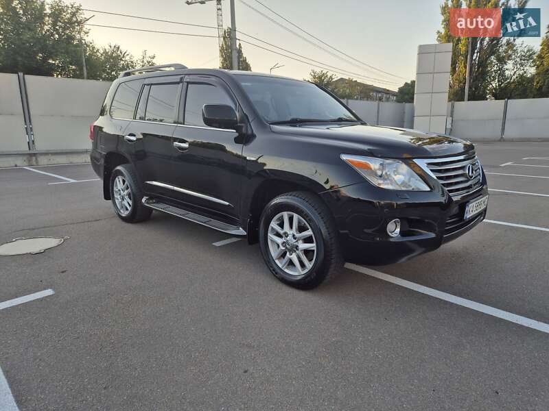 Внедорожник / Кроссовер Lexus LX 2008 в Киеве
