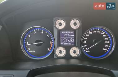 Внедорожник / Кроссовер Lexus LX 2008 в 