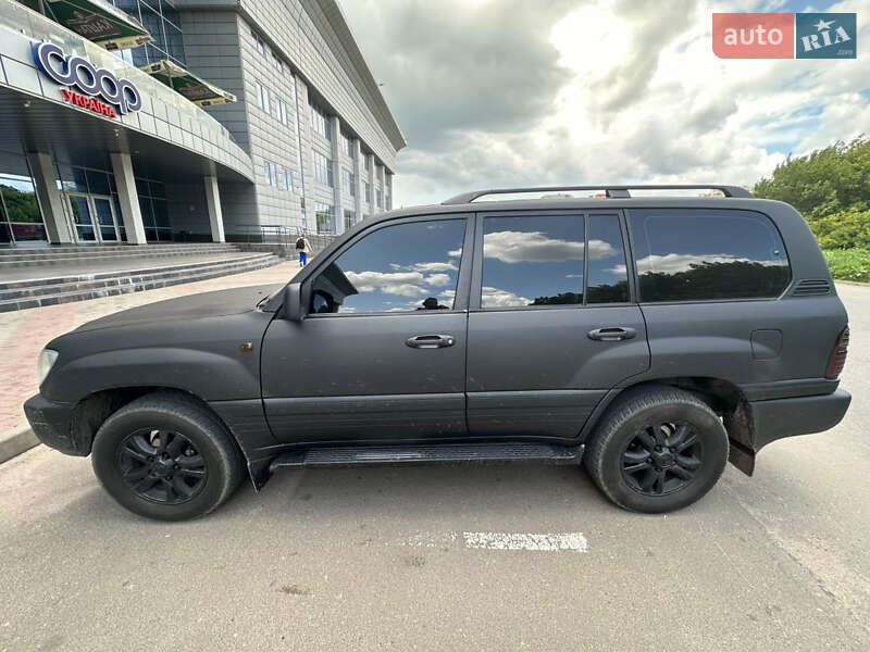 Внедорожник / Кроссовер Lexus LX 2000 в Сумах