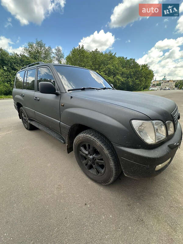 Внедорожник / Кроссовер Lexus LX 2000 в Сумах