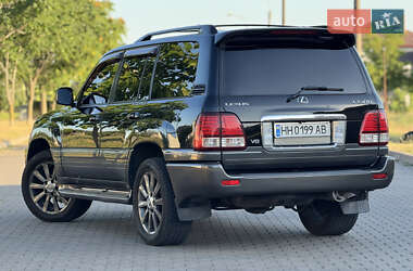 Внедорожник / Кроссовер Lexus LX 2005 в 