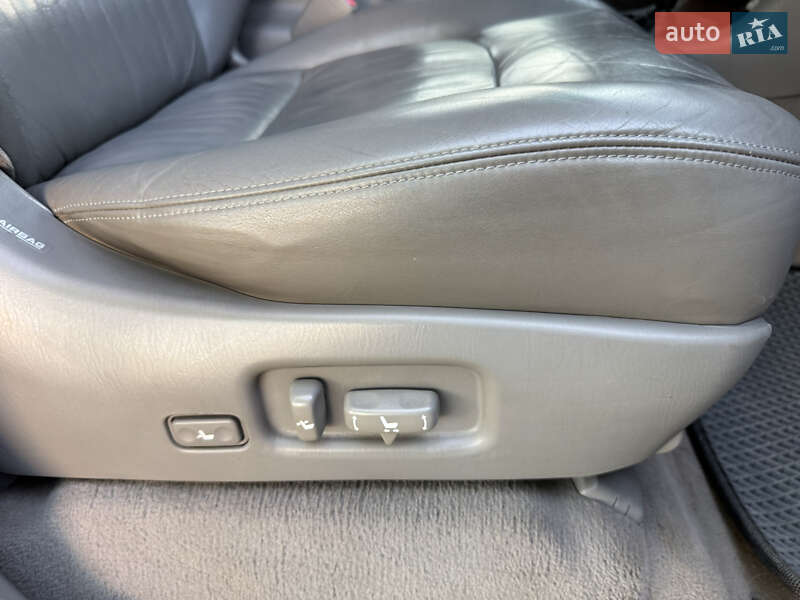 Позашляховик / Кросовер Lexus LX 2005 в Одесі фото 28 Позашляховик / Кросовер Lexus LX 2005 в Одесі