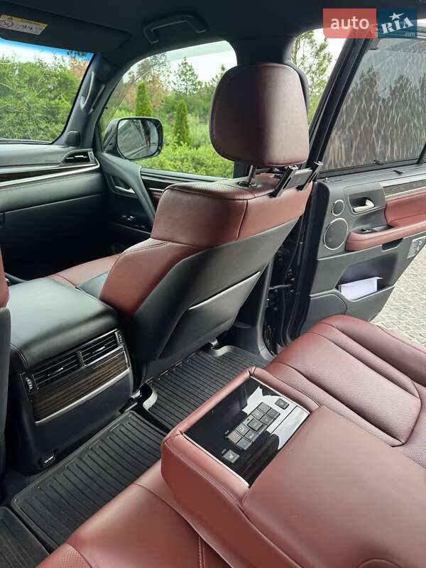 Внедорожник / Кроссовер Lexus LX 2019 в Днепре