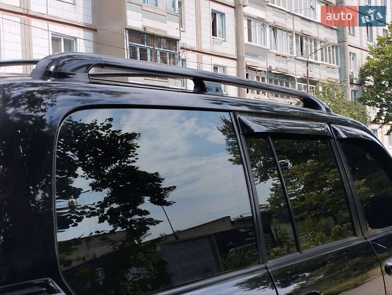 Позашляховик / Кросовер Lexus LX 2000 в Києві