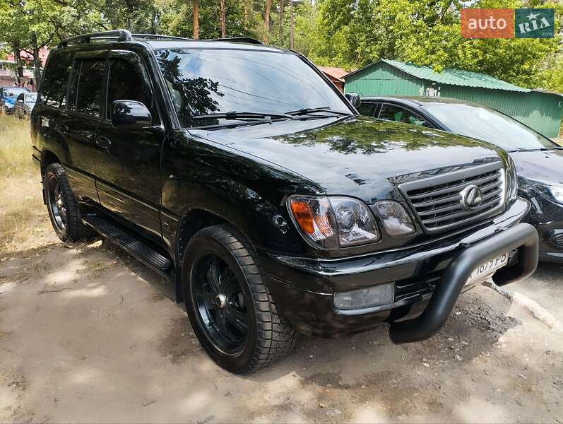 Позашляховик / Кросовер Lexus LX 2000 в Києві