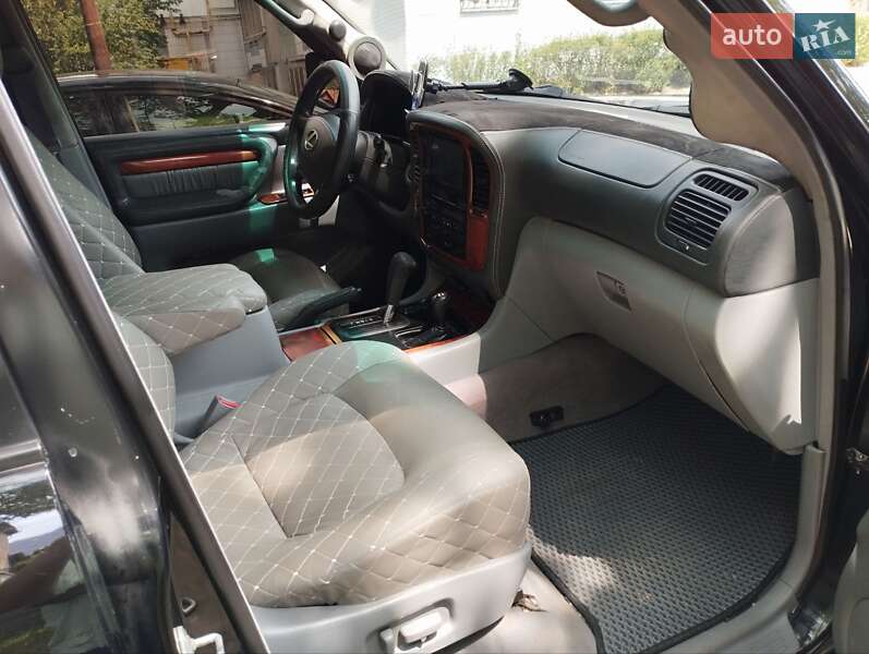 Позашляховик / Кросовер Lexus LX 2000 в Києві