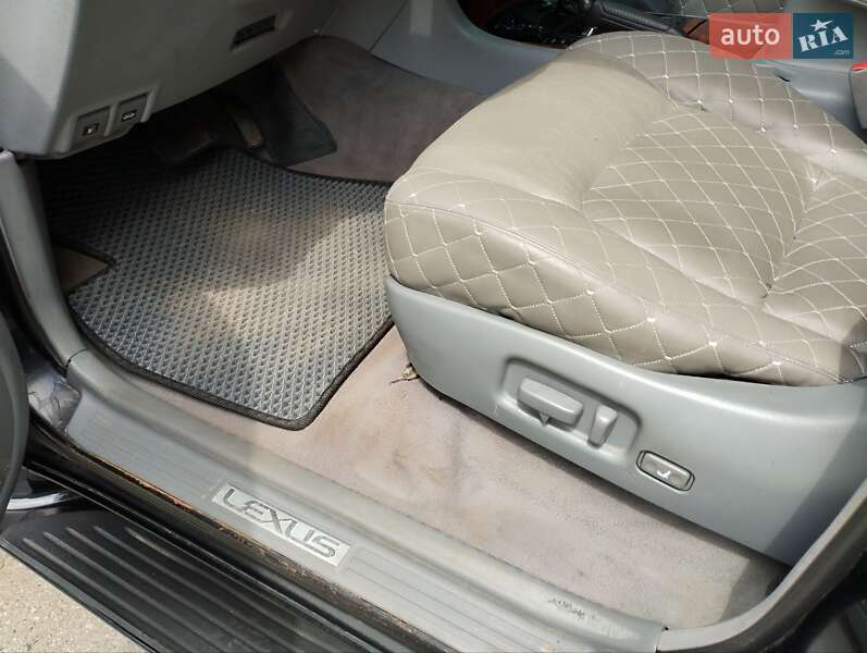 Позашляховик / Кросовер Lexus LX 2000 в Києві