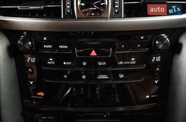 Позашляховик / Кросовер Lexus LX 2020 в 