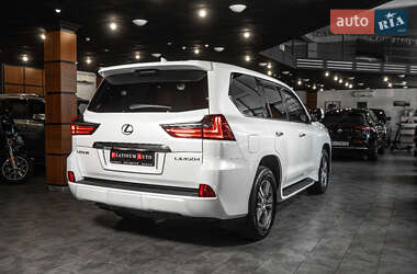 Позашляховик / Кросовер Lexus LX 2020 в 