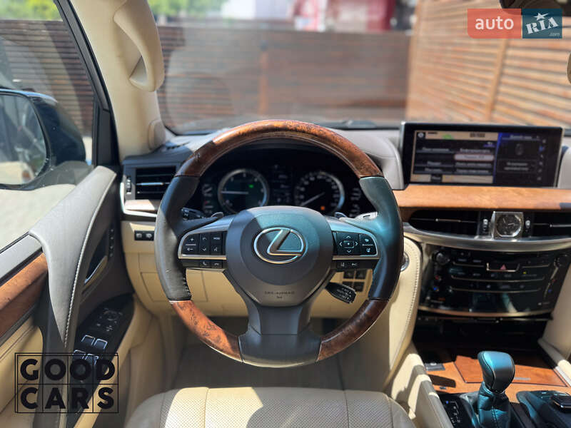 Позашляховик / Кросовер Lexus LX 2017 в Одесі