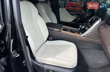 Позашляховик / Кросовер Lexus LX 2022 в 
