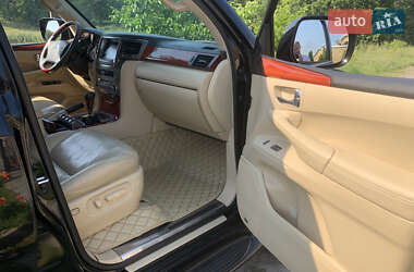 Позашляховик / Кросовер Lexus LX 2008 в 