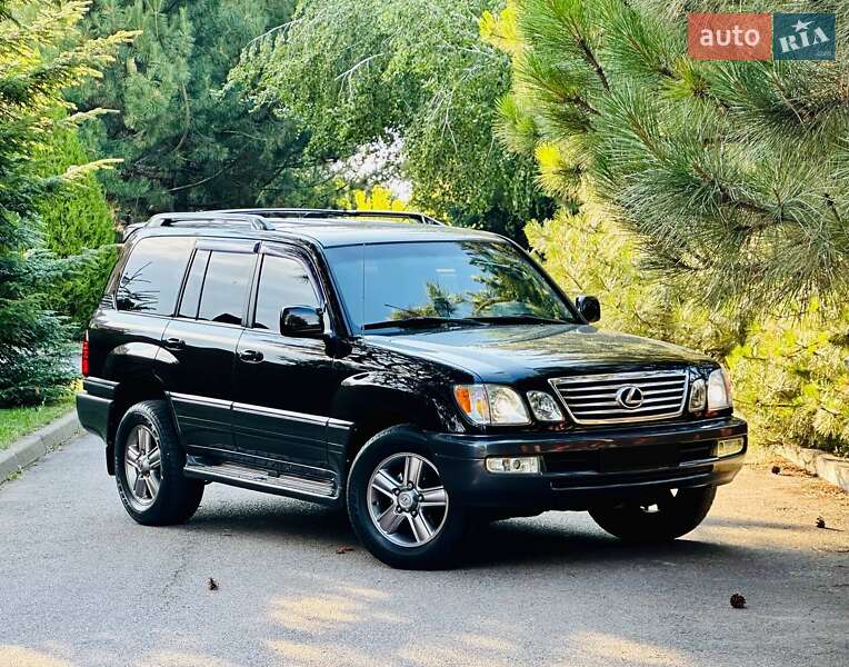 Lexus LX 2006